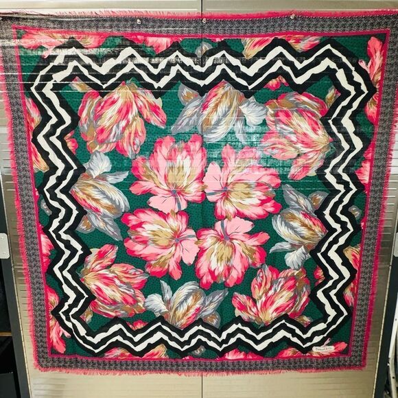 Tiffany & Co 1986 T Design Floral Fringe 53” x 53” Scarf Wool/Silk - Picture 1 of 12
